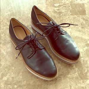 ZARA CHUNKY NAVY BLUE AND WHITE LACE SHOES SIZE 8